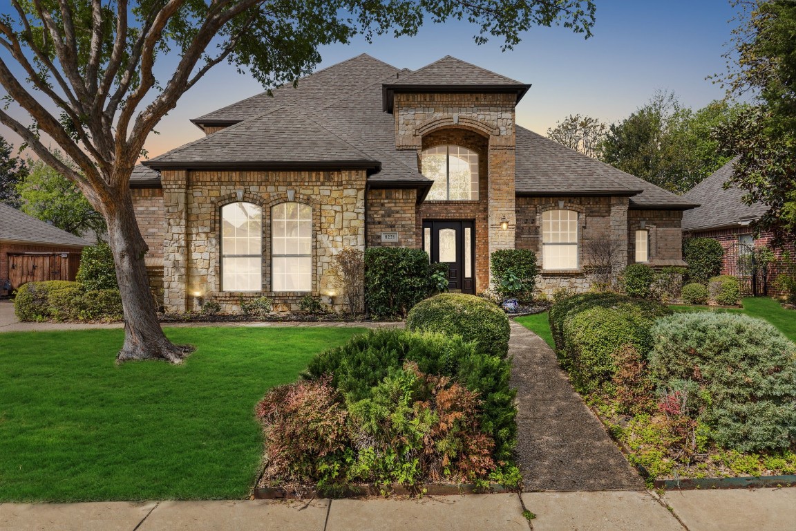 8221 Fenwick Drive North Richland Hills TX 76182