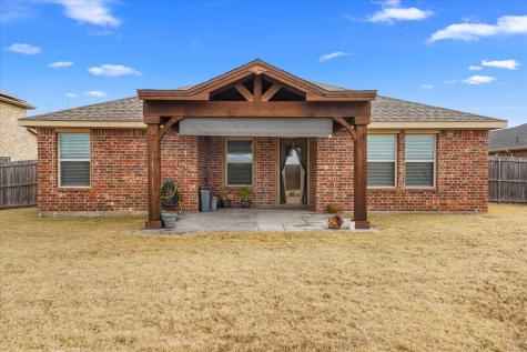 1401 N Houston Street Royse City TX 75189