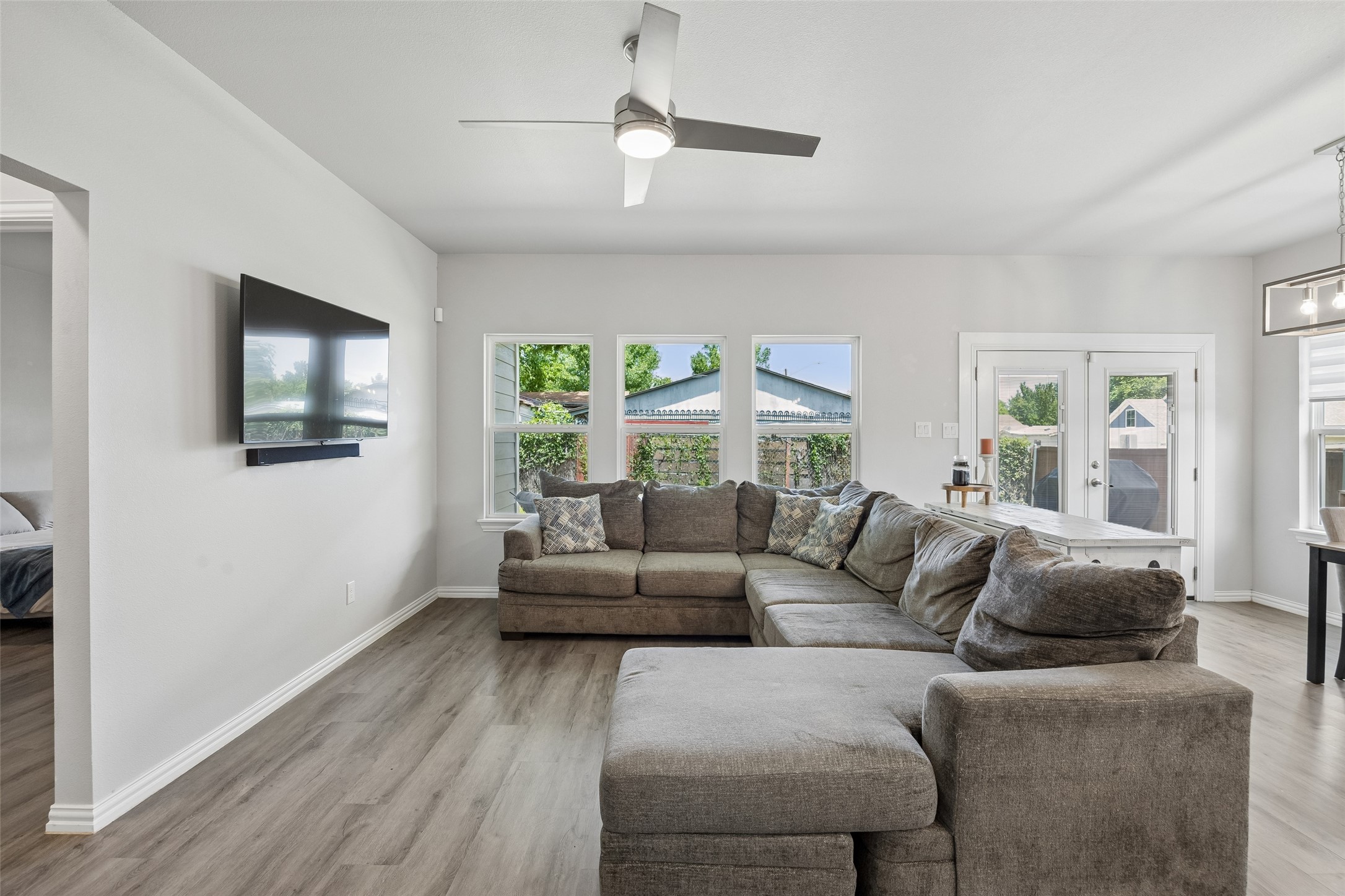 4945 Ramey Avenue Fort Worth TX 76105