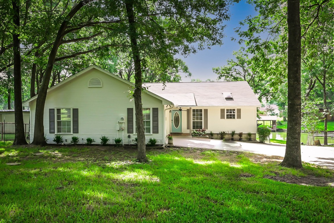 913 SE County Road 3129 Corsicana TX 75109
