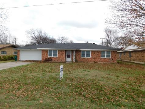 705 S Farmington Road Howe TX 75459