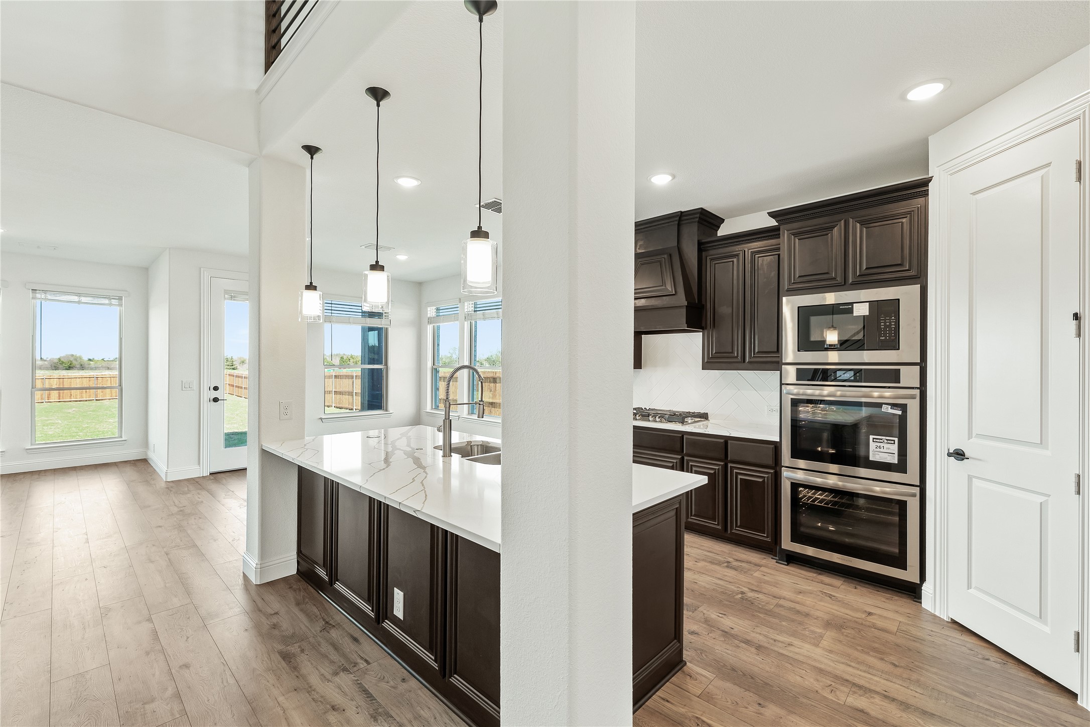 427 Birkdale Lane Red Oak TX 75154