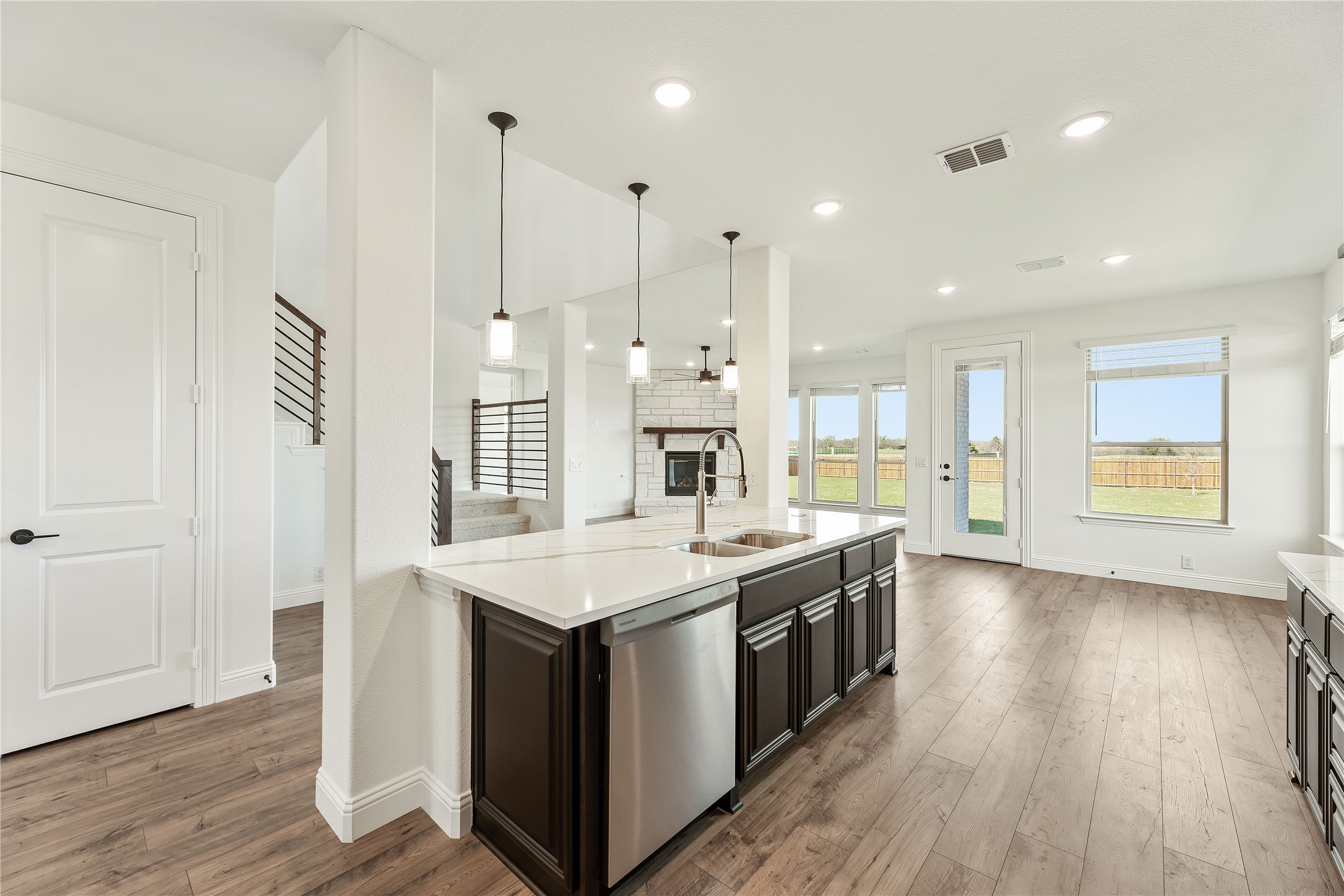 427 Birkdale Lane Red Oak TX 75154