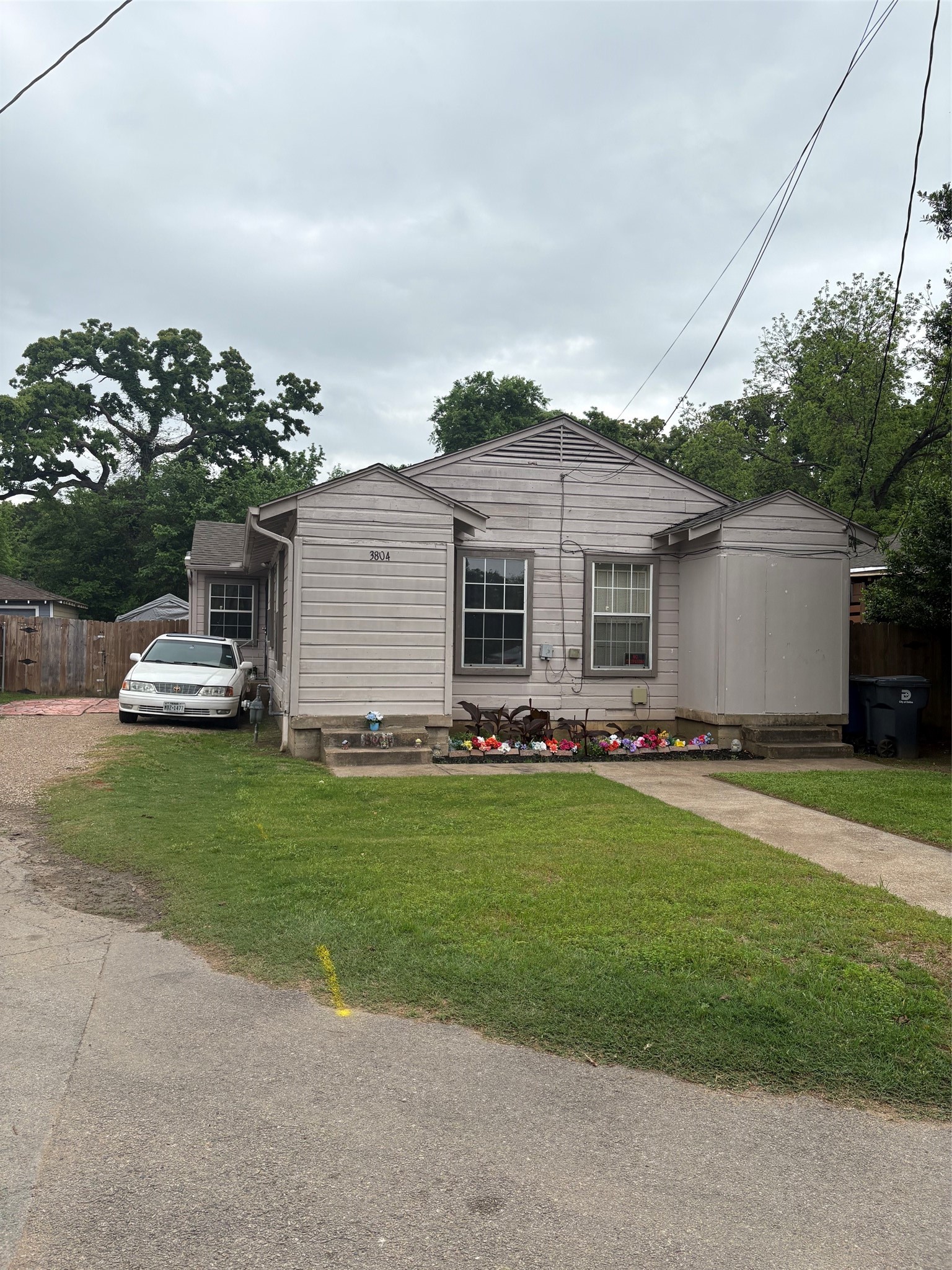 3804 Garden Lane Dallas TX 75210
