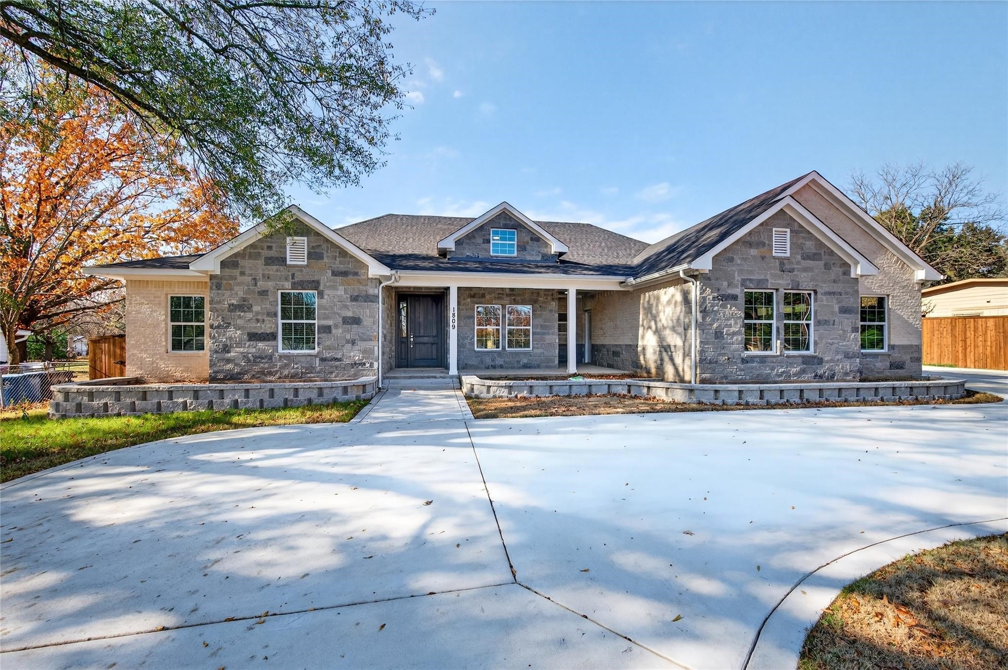 1809 Bluebonnet Avenue Denison TX 75020