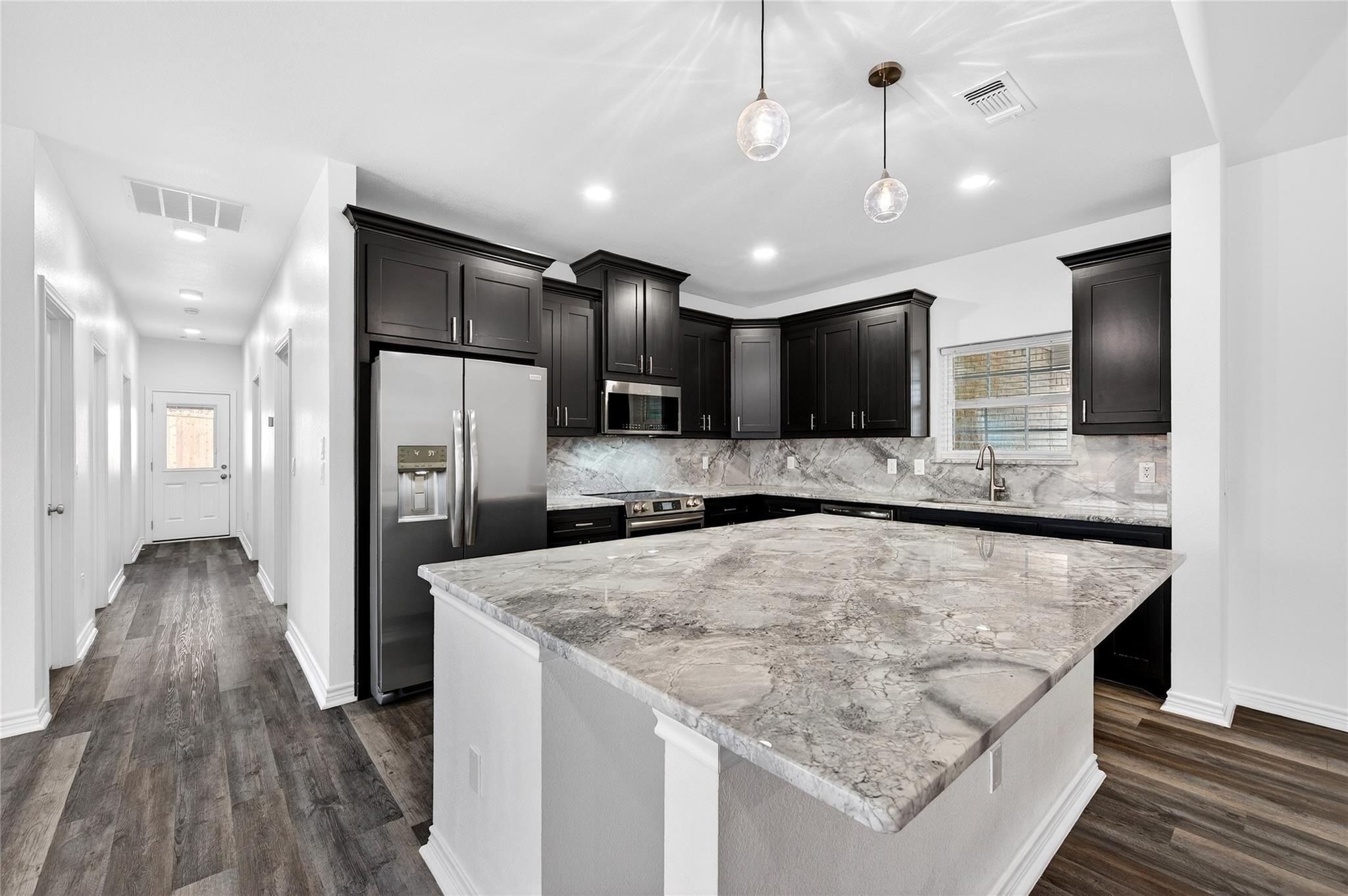 1809 Bluebonnet Avenue Denison TX 75020