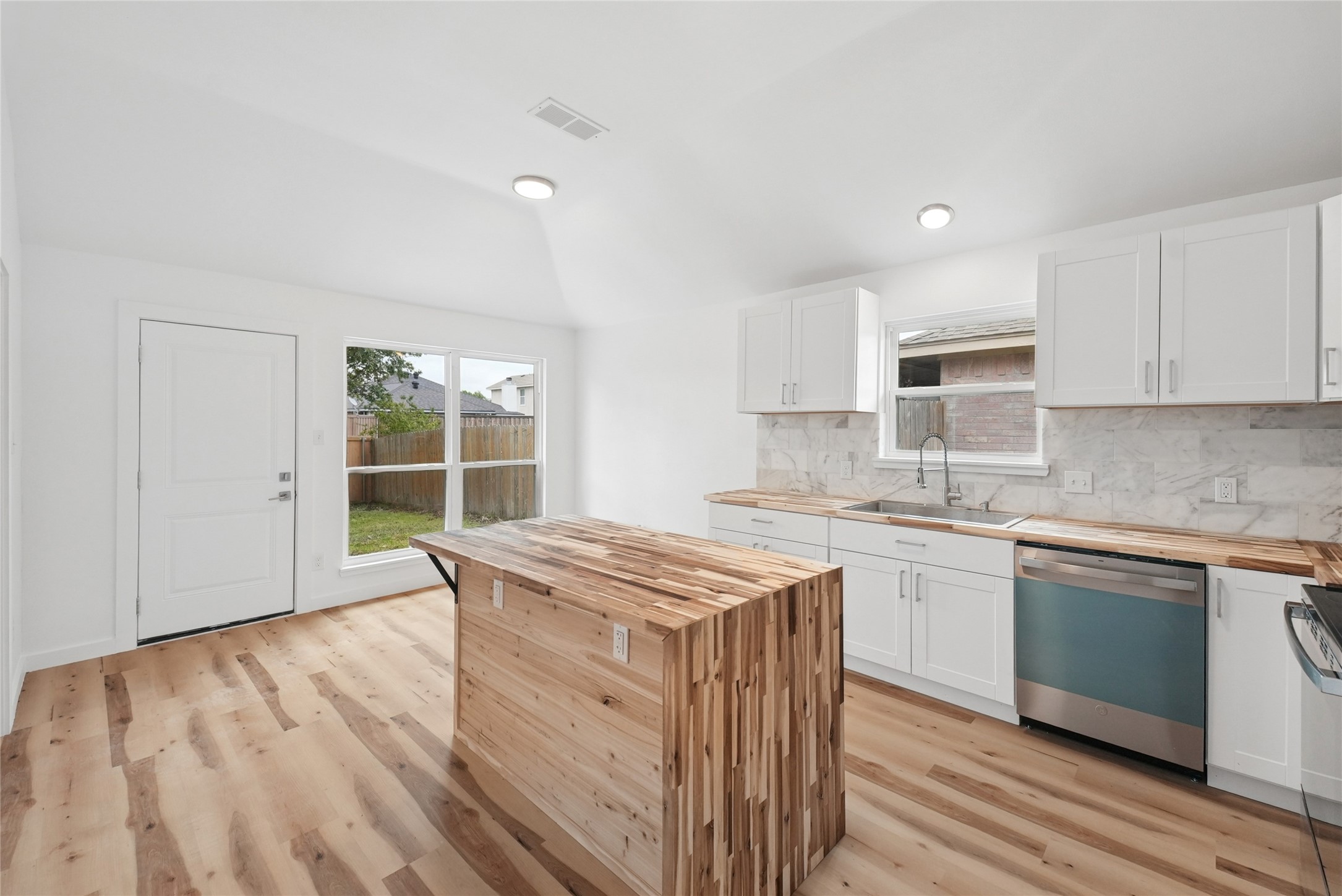 2708 Bent Brook Drive Mesquite TX 75181