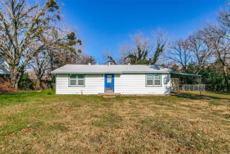 126 W Baggett Avenue Poolville TX 76487