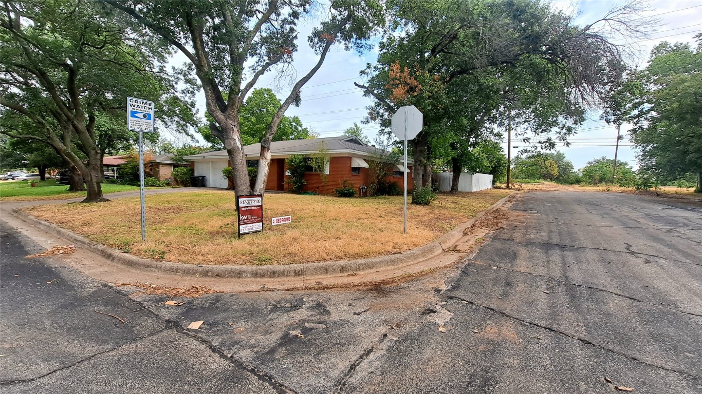 300 Hallmark Drive W Fort Worth TX 76134