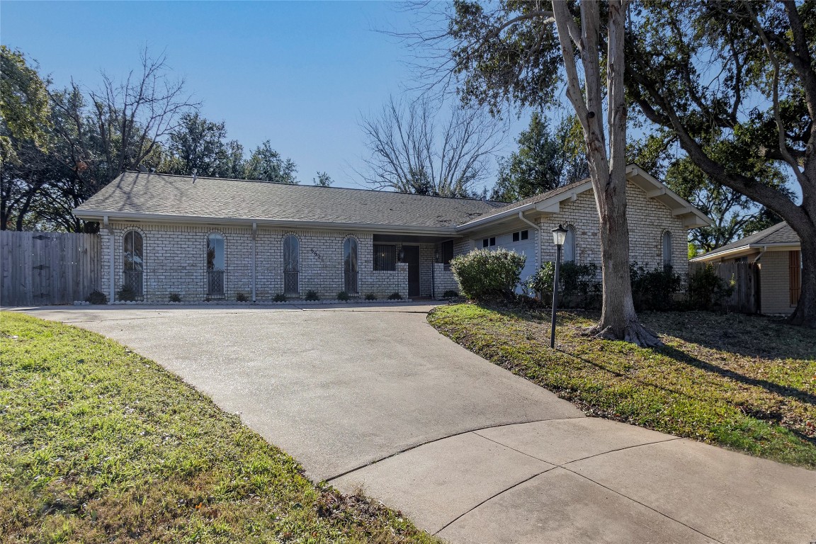 6621 Sabrosa Court W Fort Worth TX 76133