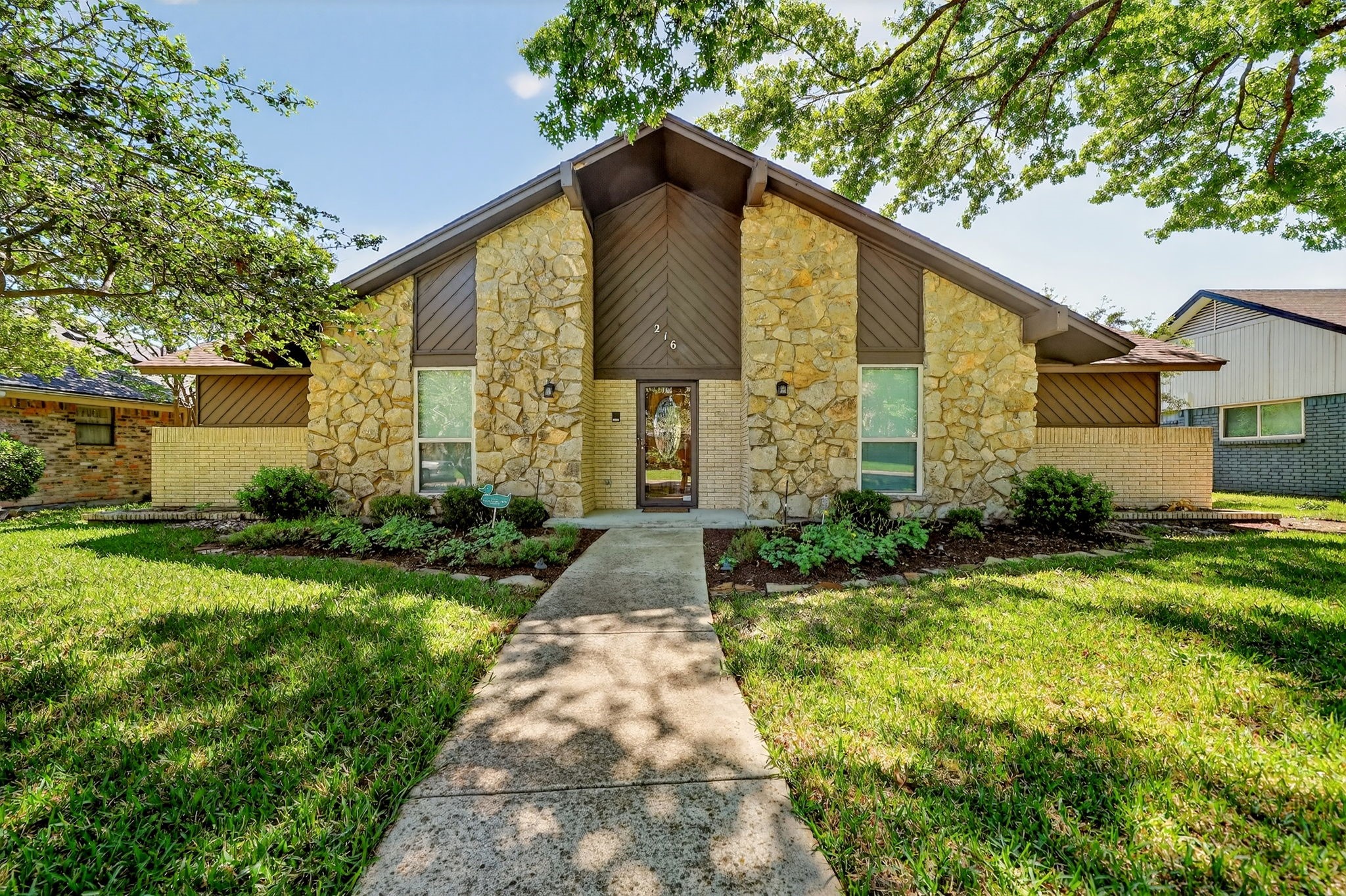 216 Hemlock Drive Richardson TX 75081