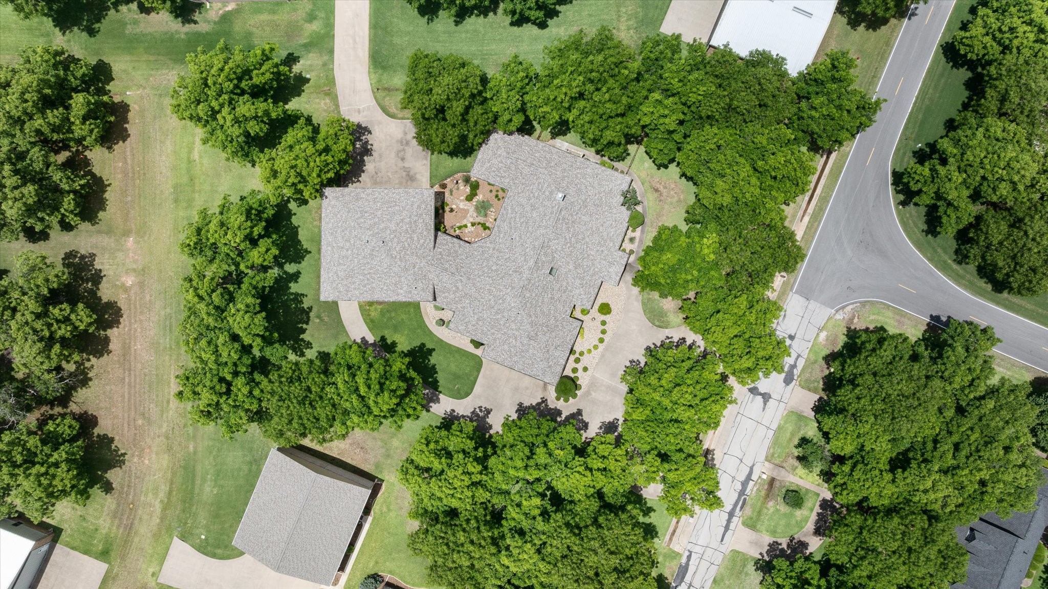 5501 Flagstick Drive Granbury TX 76049