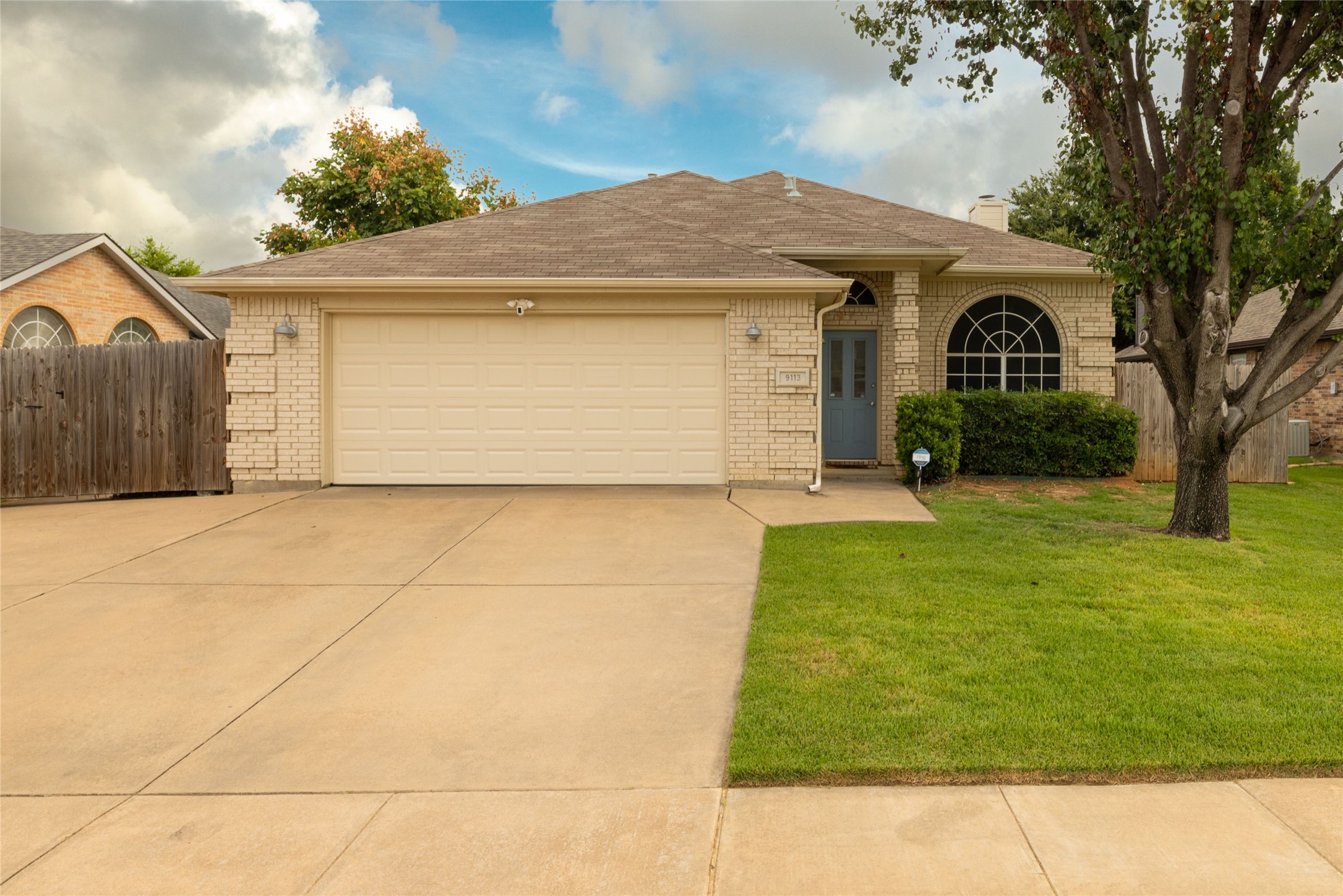 9113 Saranac Trail Fort Worth TX 76118