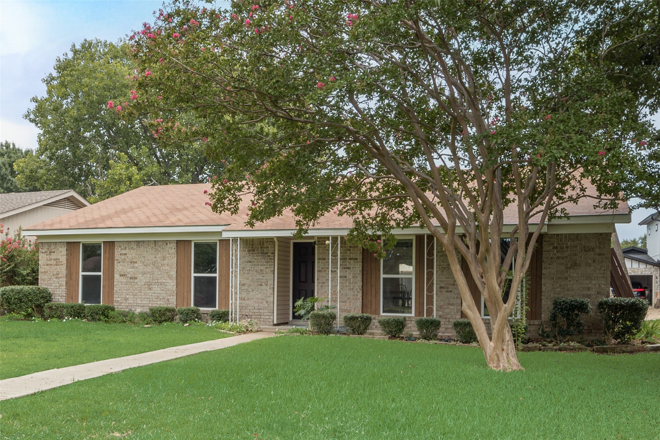 1302 Frio Lane Garland TX 75040