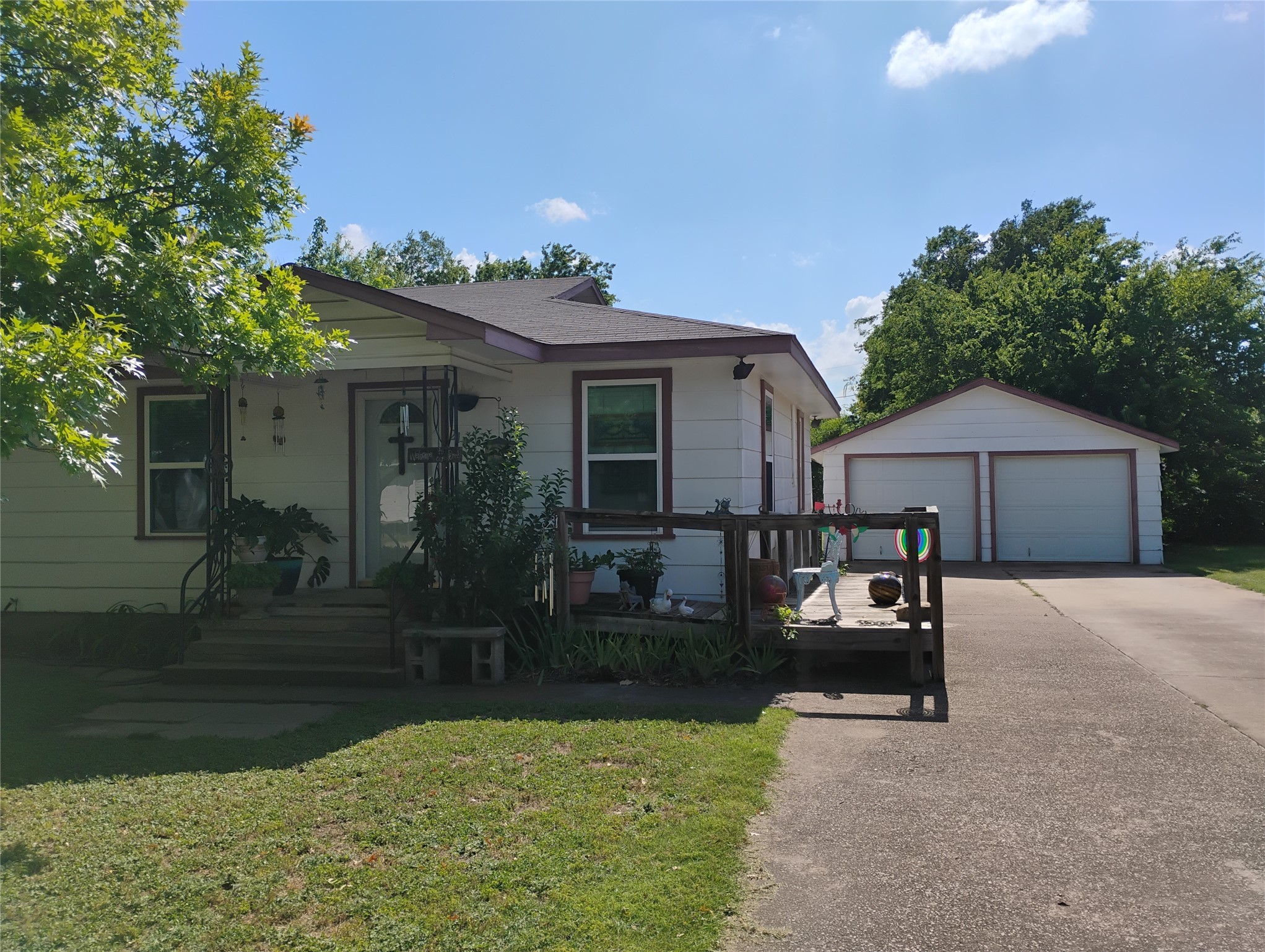 218 Bandera Street Benbrook TX 76126