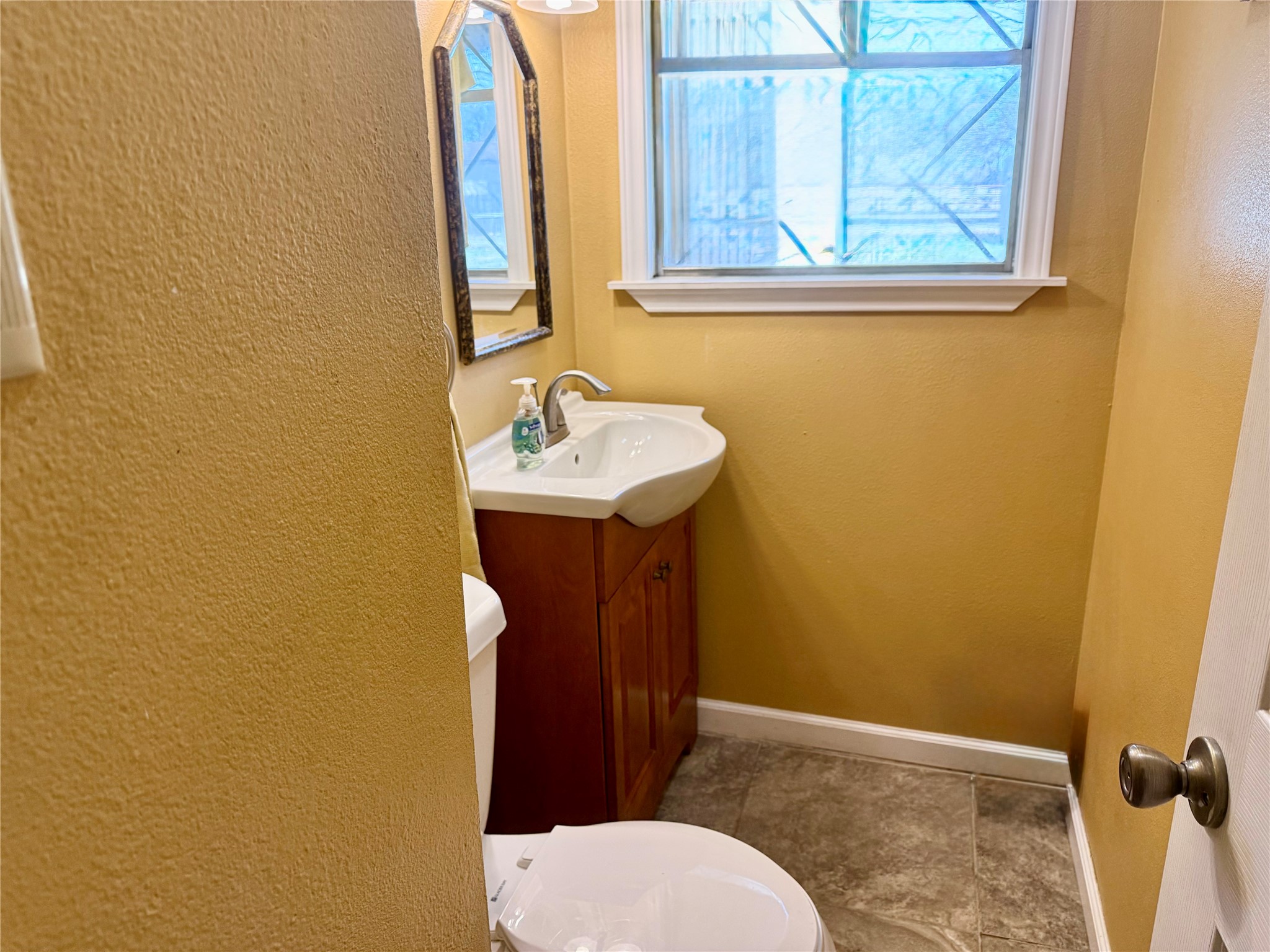 409 10th Nocona TX 76255