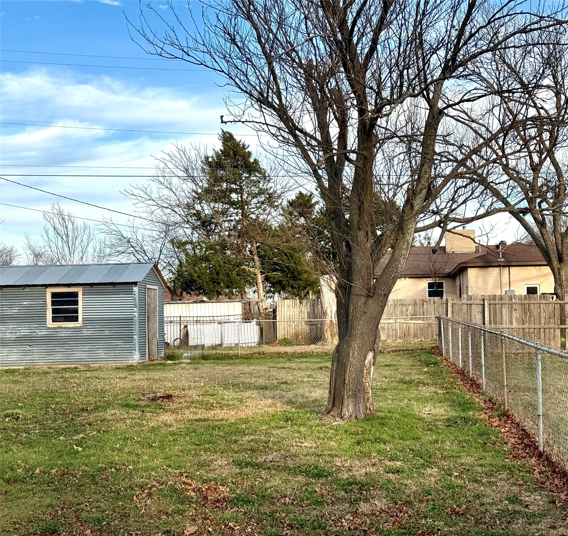 409 10th Nocona TX 76255