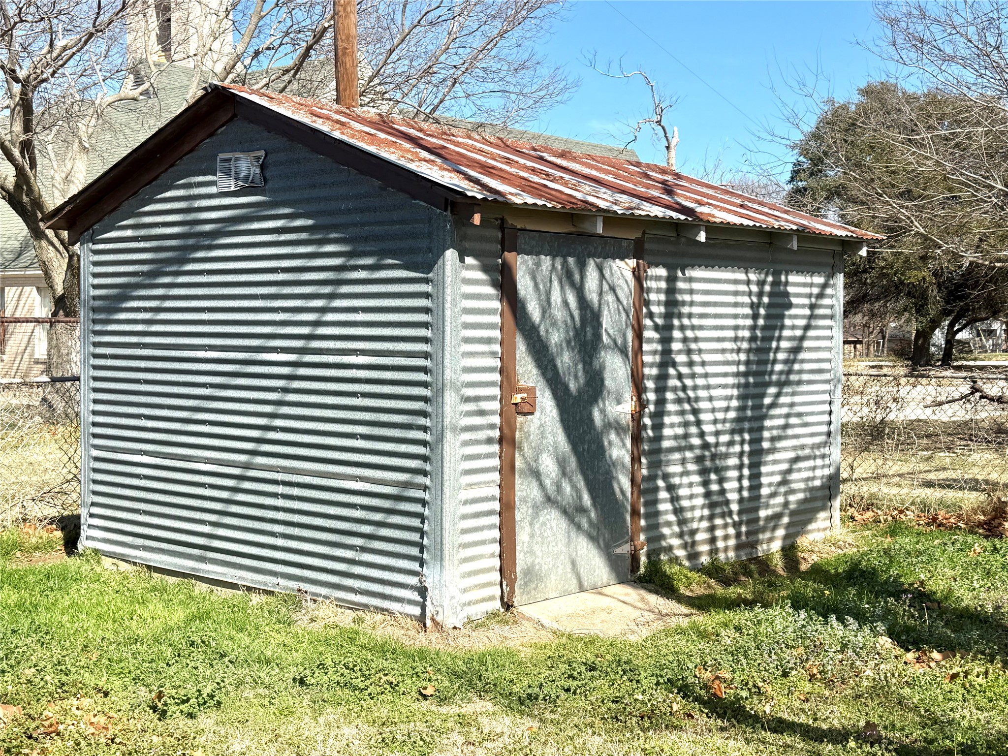 409 10th Nocona TX 76255