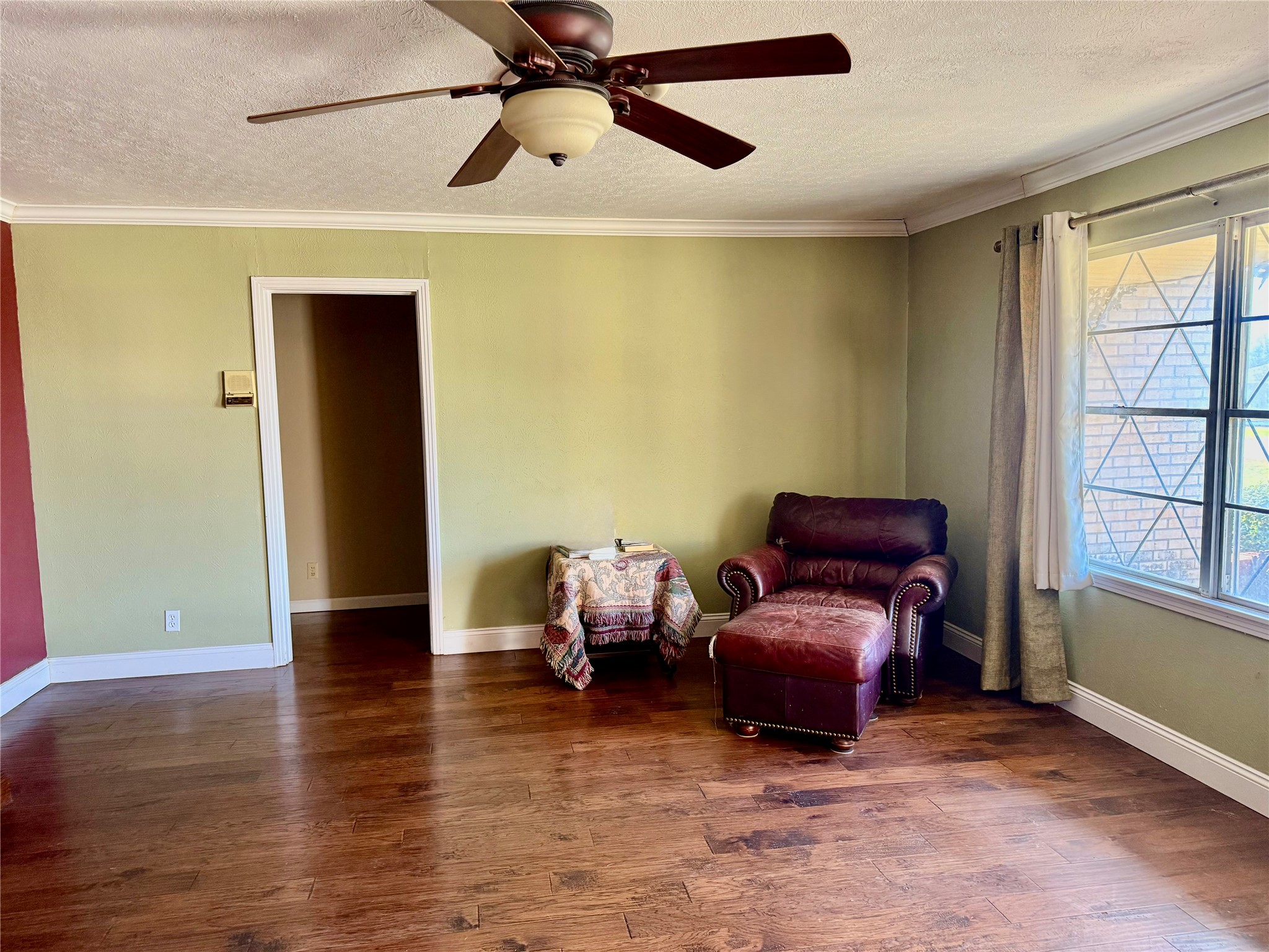 409 10th Nocona TX 76255