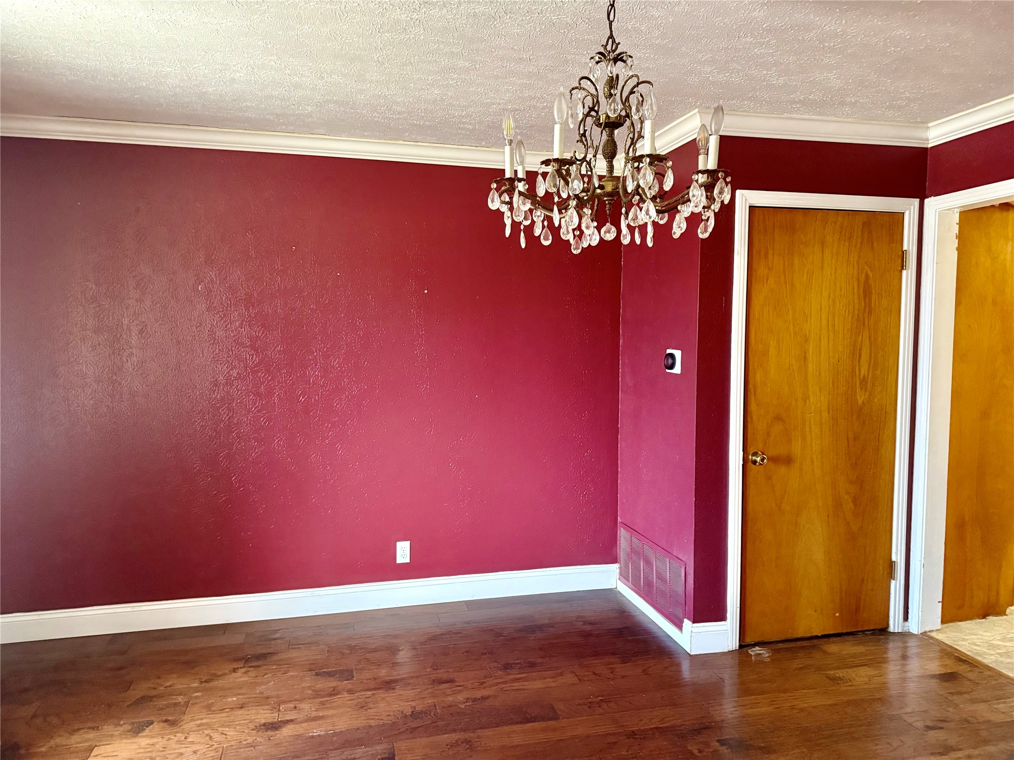 409 10th Nocona TX 76255