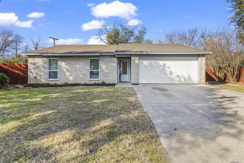 1901 Sabine Pass Lane Arlington TX 76006