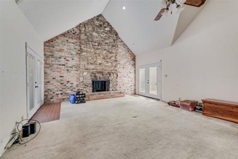 102 S Royal Oak Drive Duncanville TX 75116