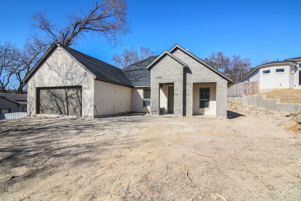 6811 Lacywood Lane Dallas TX 75227