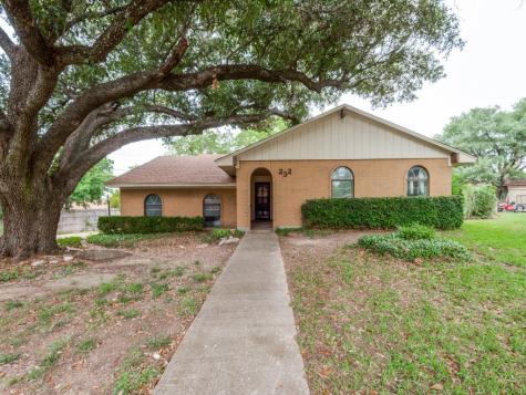 232 Merribrook Trail Duncanville TX 75116