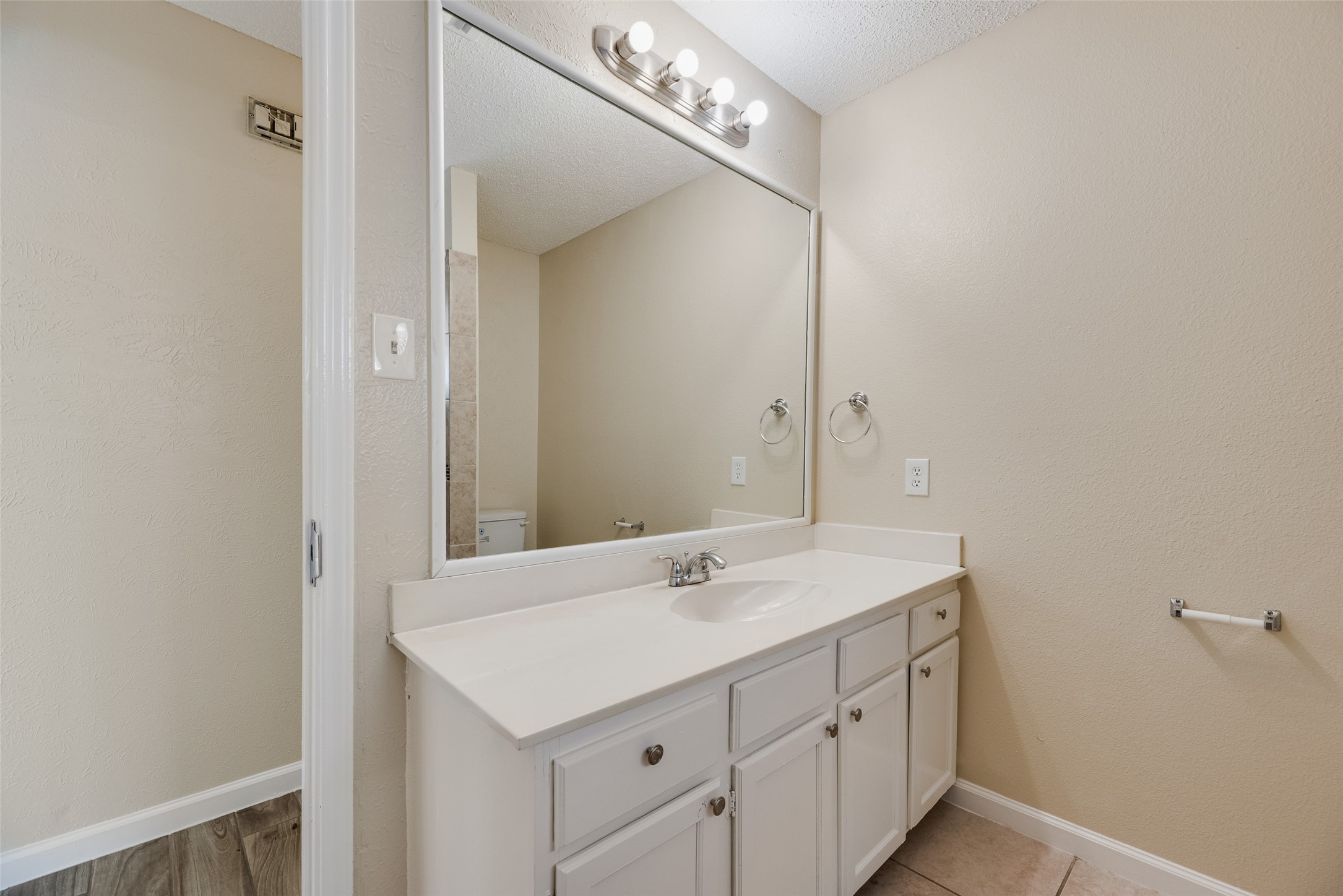 9640 Kerrville Street Dallas TX 75227