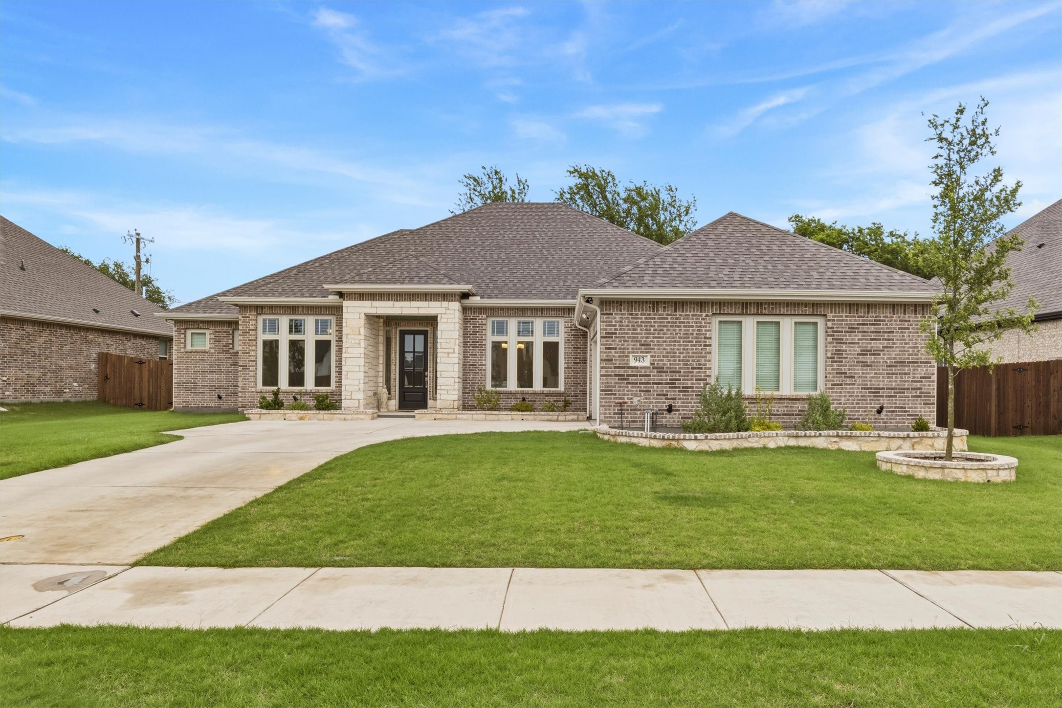 943 Richard Pittmon Drive Desoto TX 75115