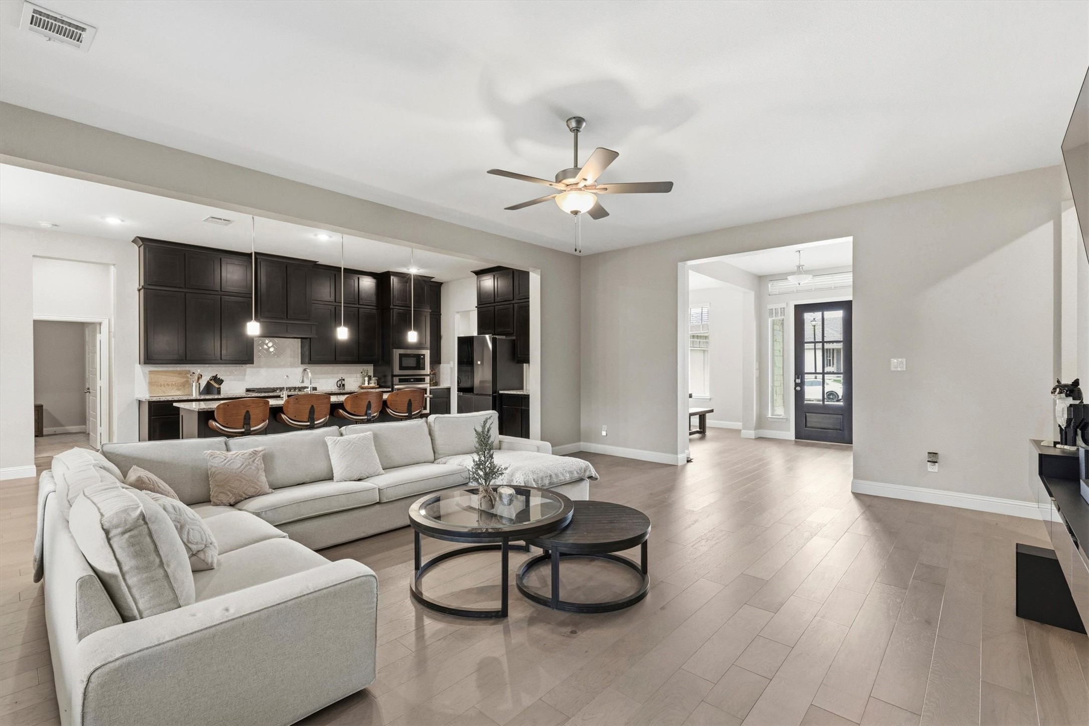 943 Richard Pittmon Drive Desoto TX 75115