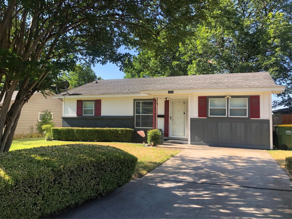 104 Hilltop Drive Grandview TX 76050