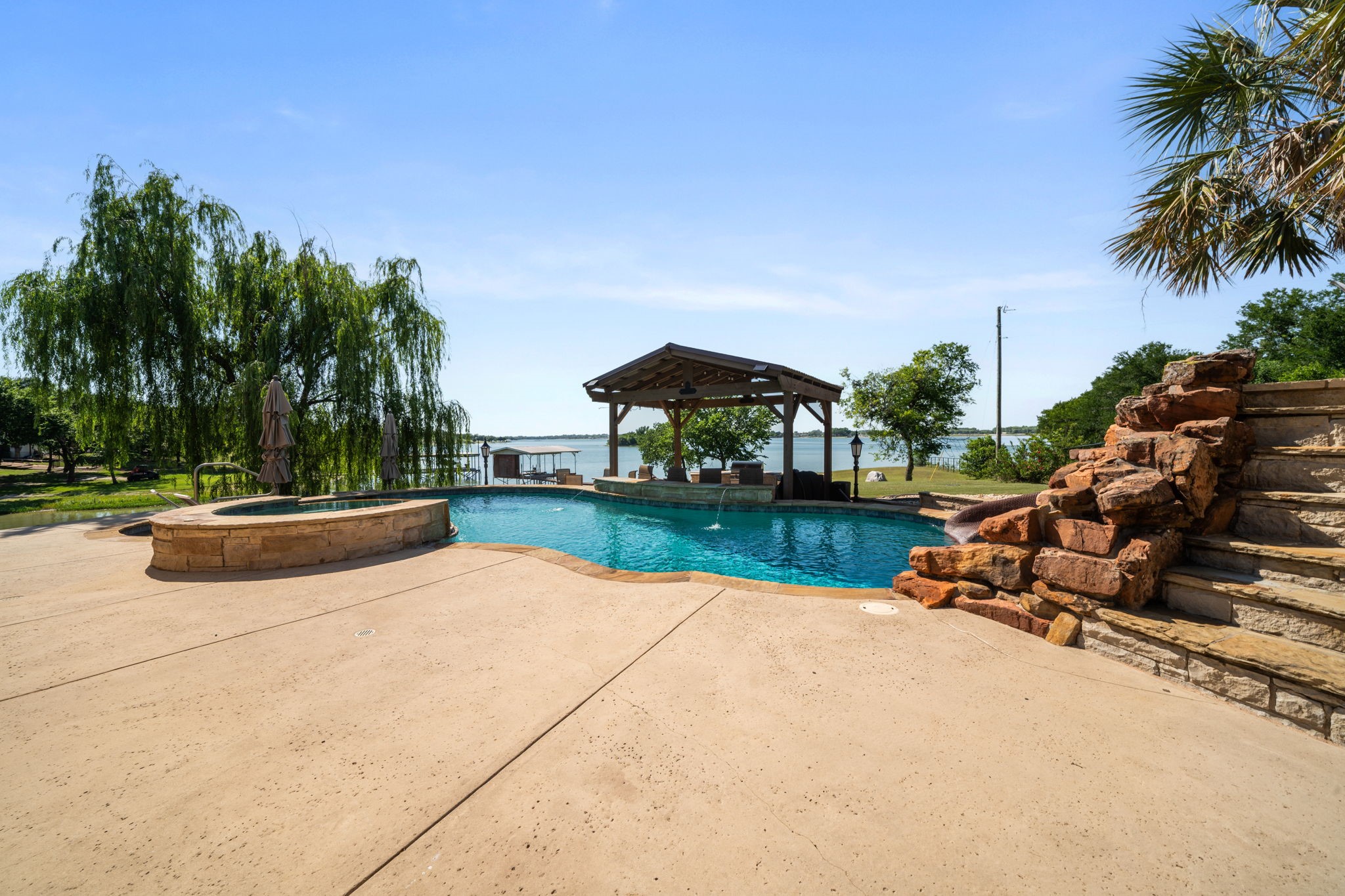 194 Old Howard Road Waxahachie TX 75165