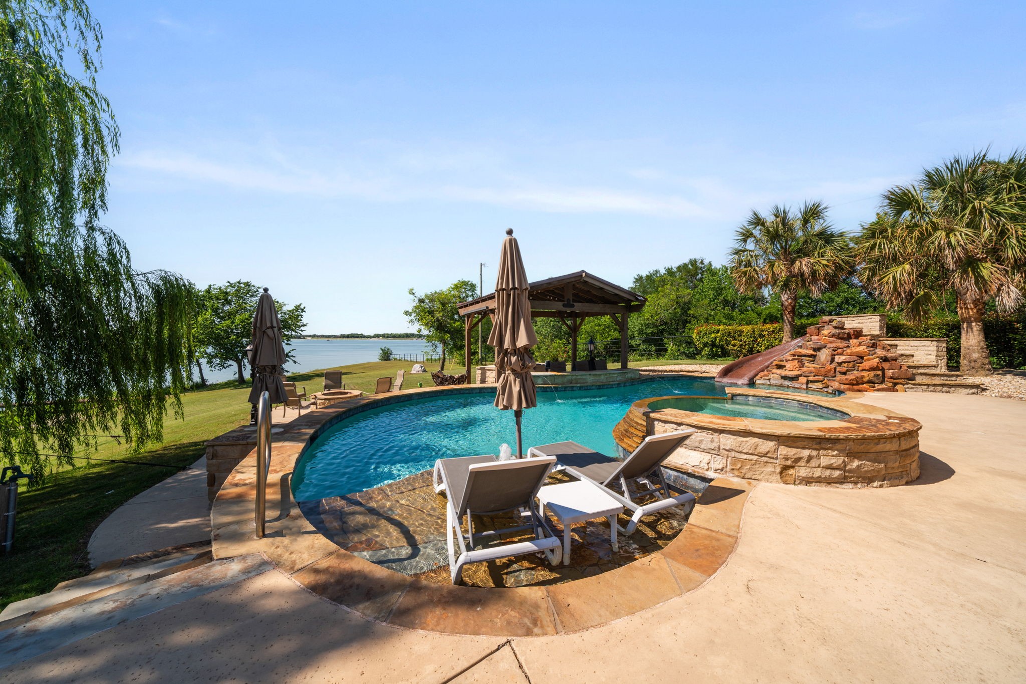 194 Old Howard Road Waxahachie TX 75165