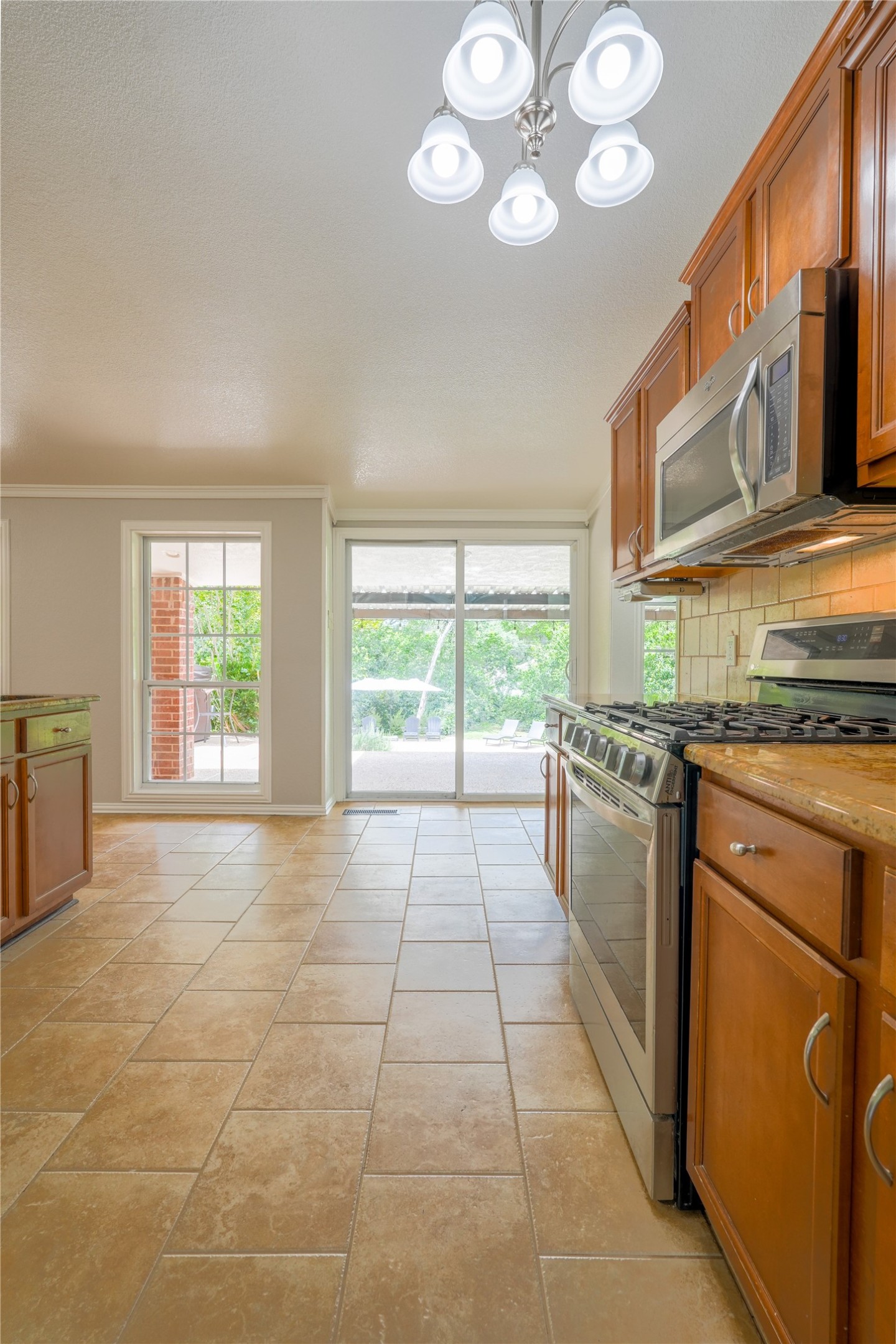 2708 Cedar Point Drive Waco TX 76710