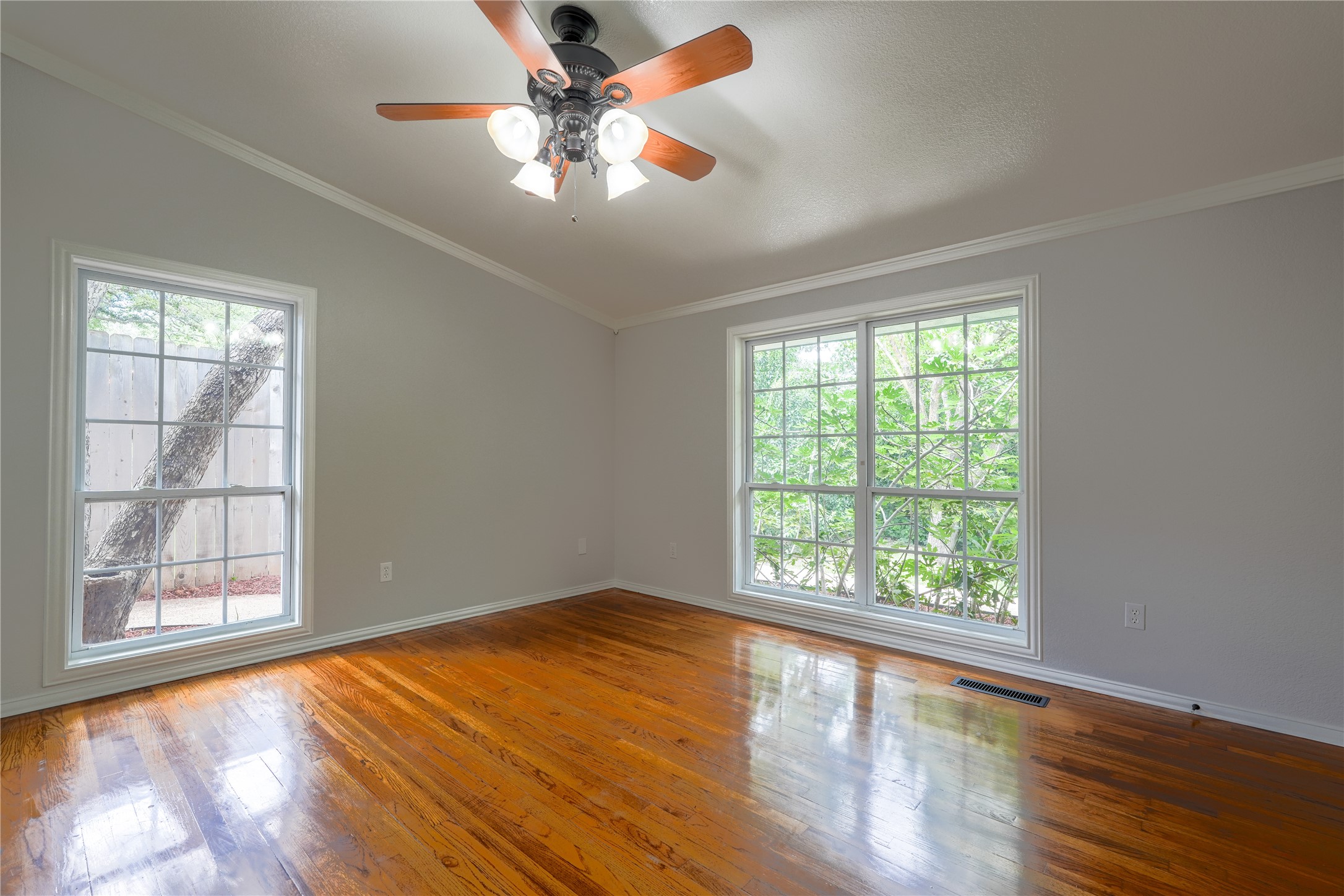 2708 Cedar Point Drive Waco TX 76710