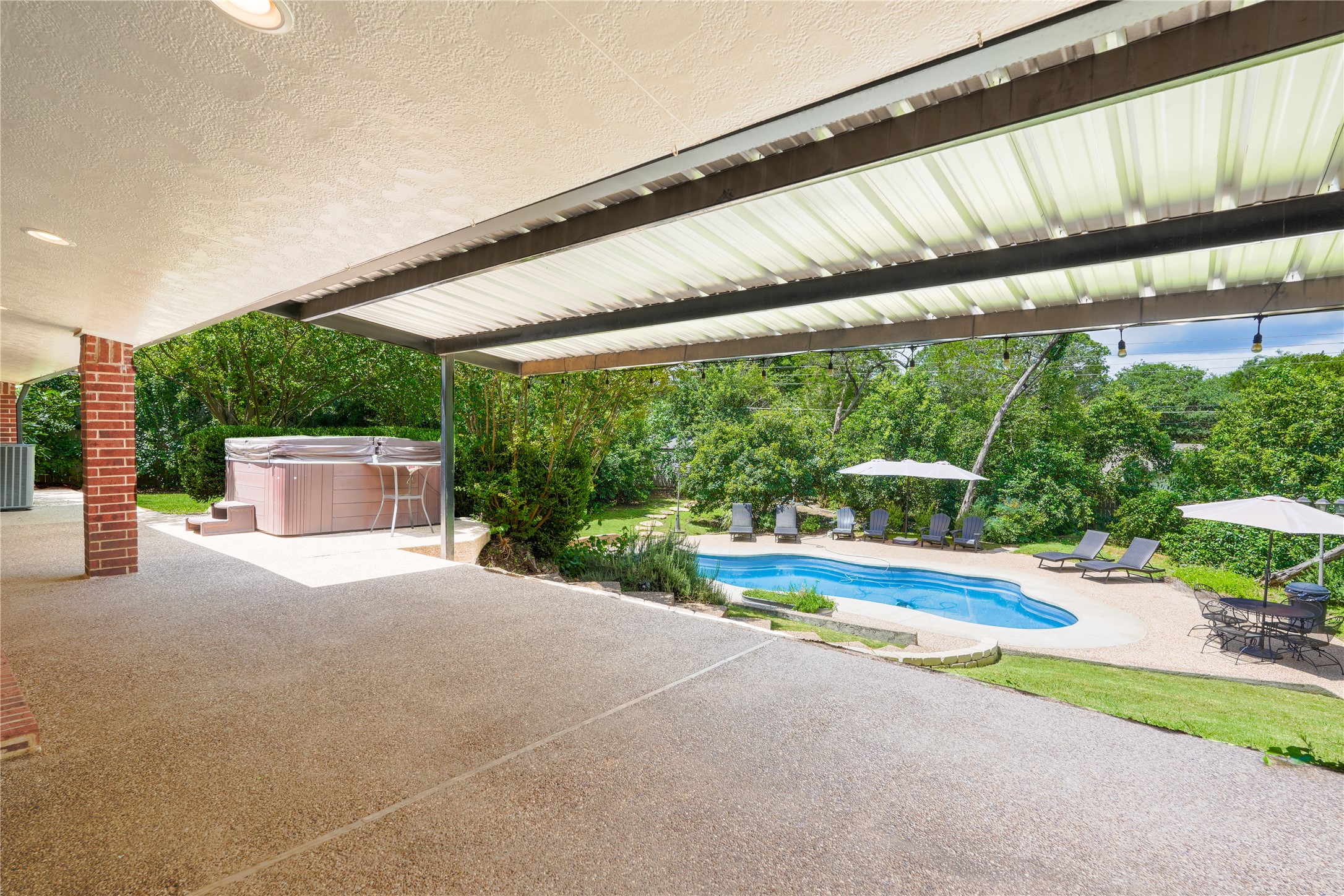 2708 Cedar Point Drive Waco TX 76710