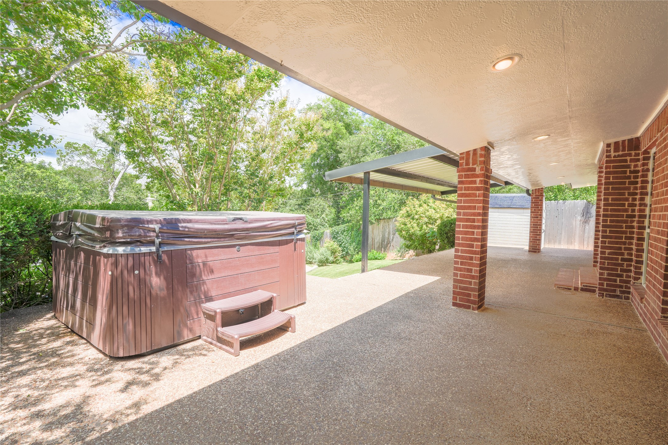 2708 Cedar Point Drive Waco TX 76710