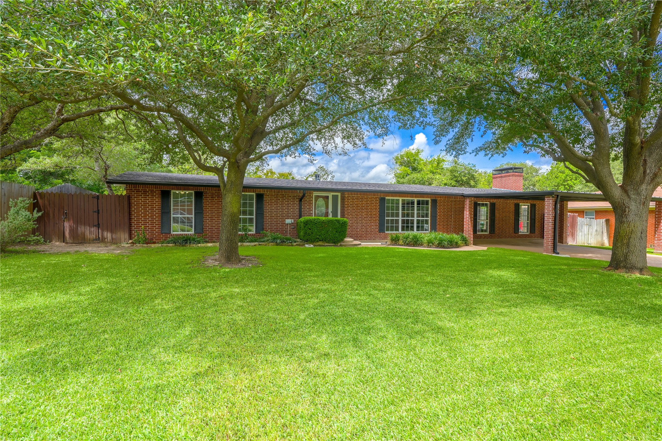 2708 Cedar Point Drive Waco TX 76710