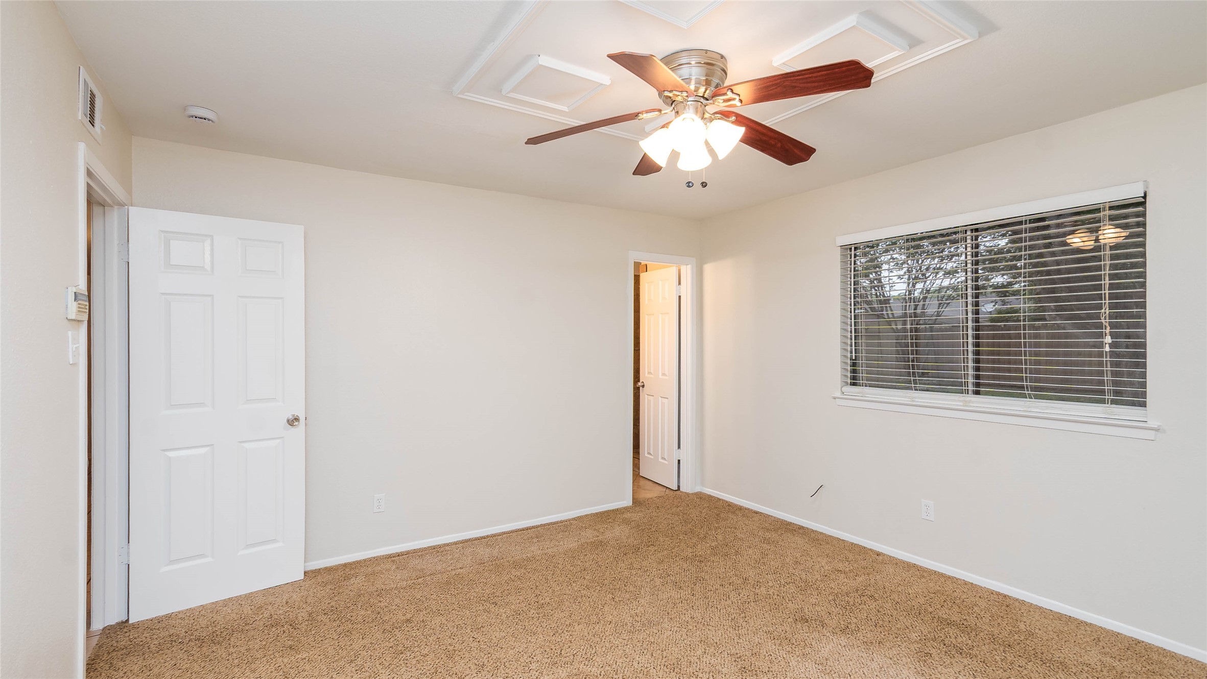 5621 Brent Drive Haltom City TX 76148