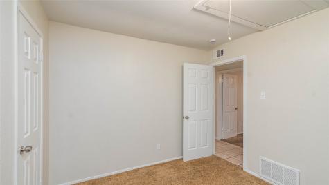 5621 Brent Drive Haltom City TX 76148