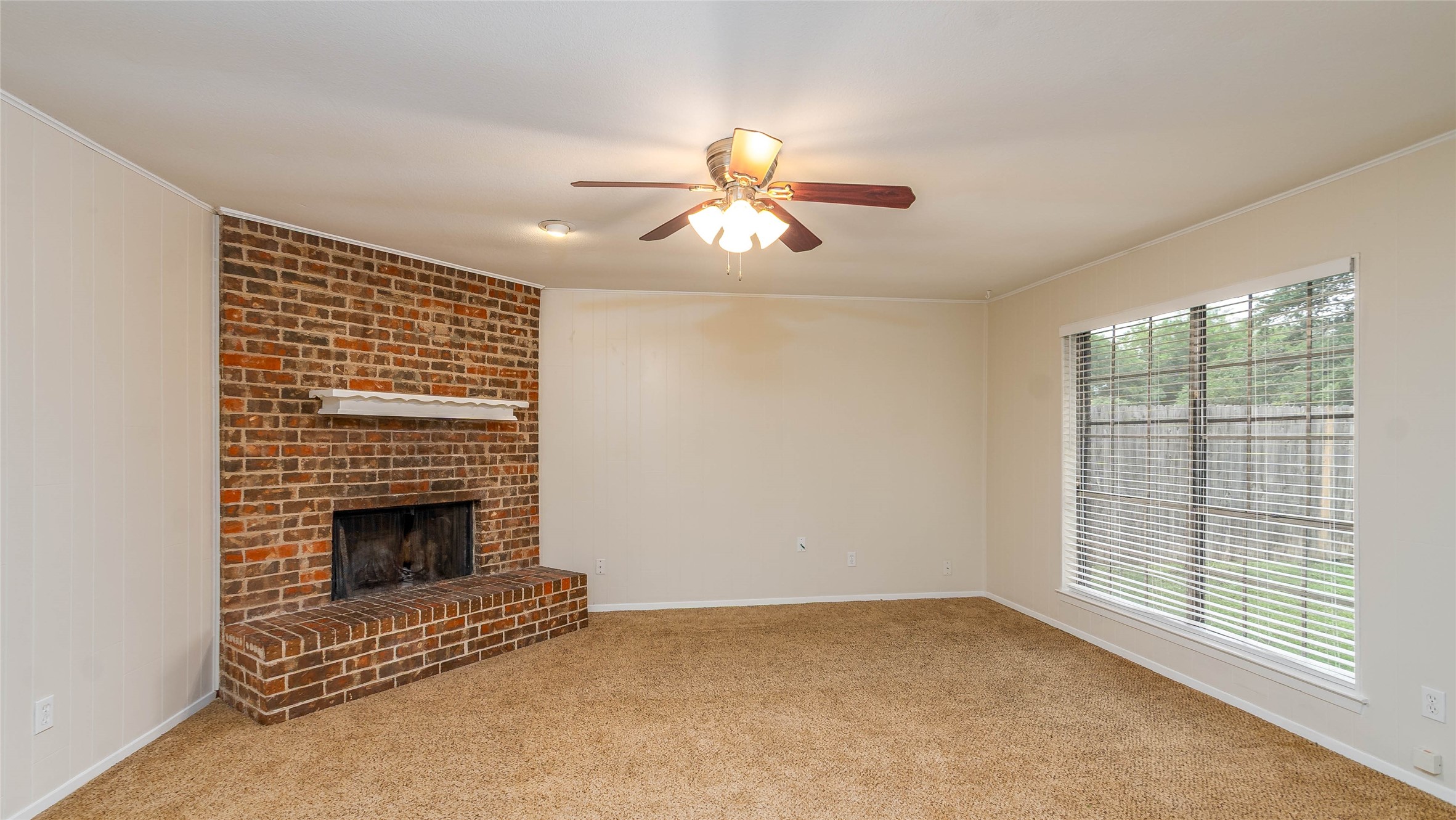 5621 Brent Drive Haltom City TX 76148