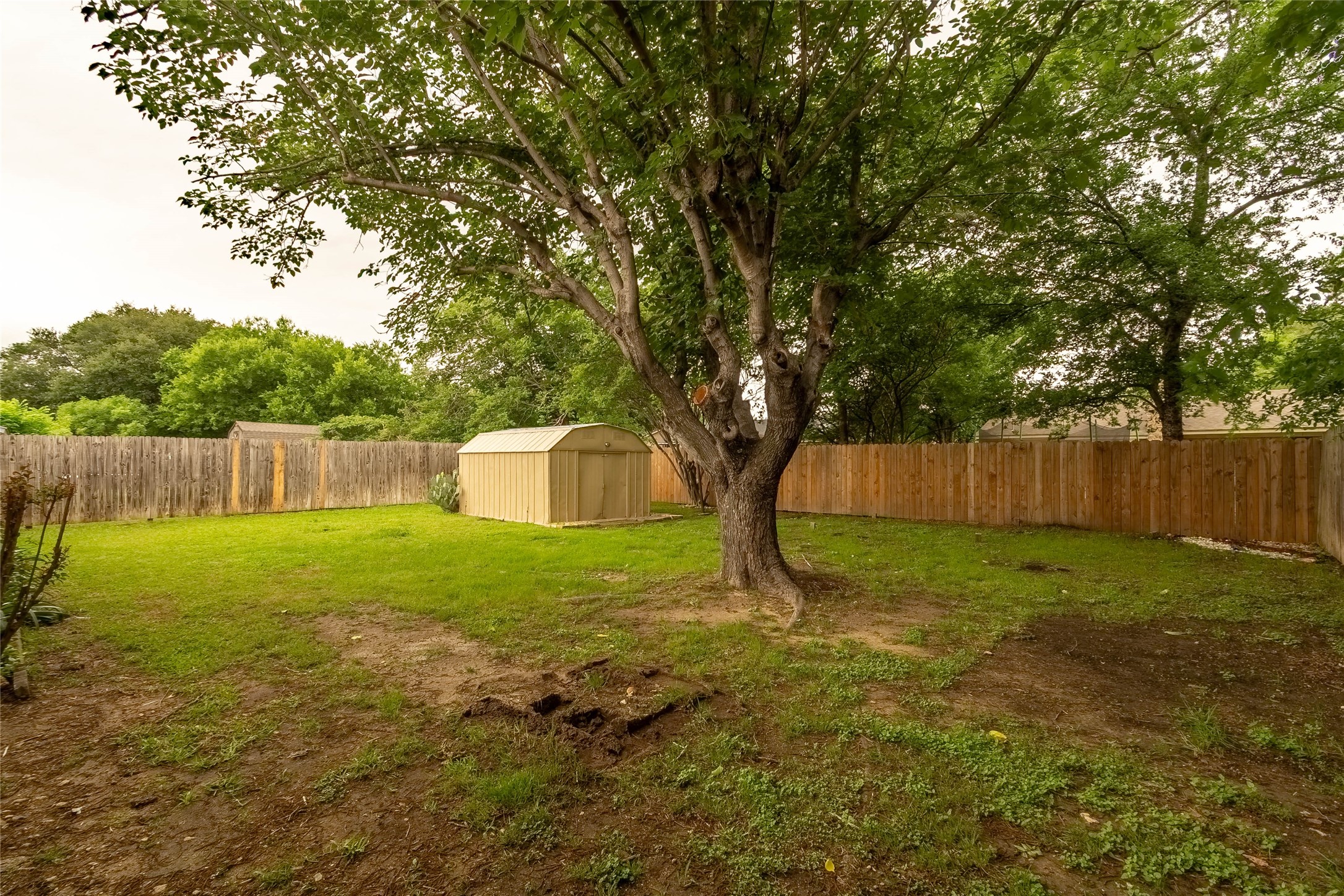 5621 Brent Drive Haltom City TX 76148