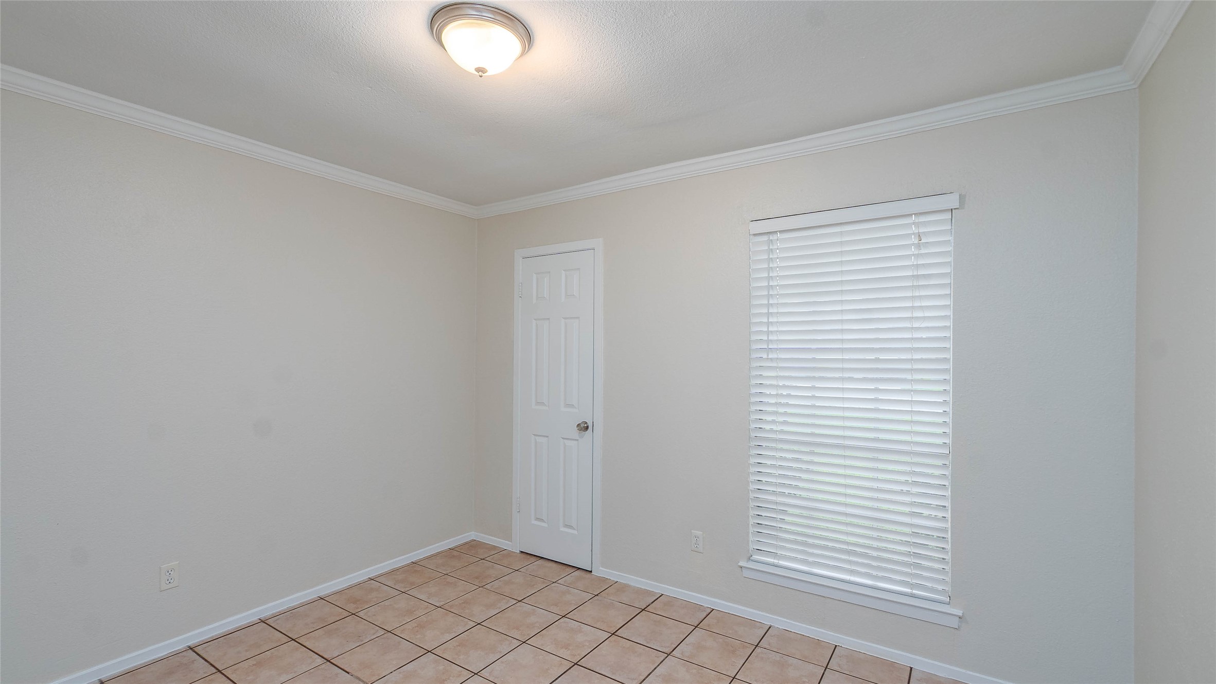 5621 Brent Drive Haltom City TX 76148