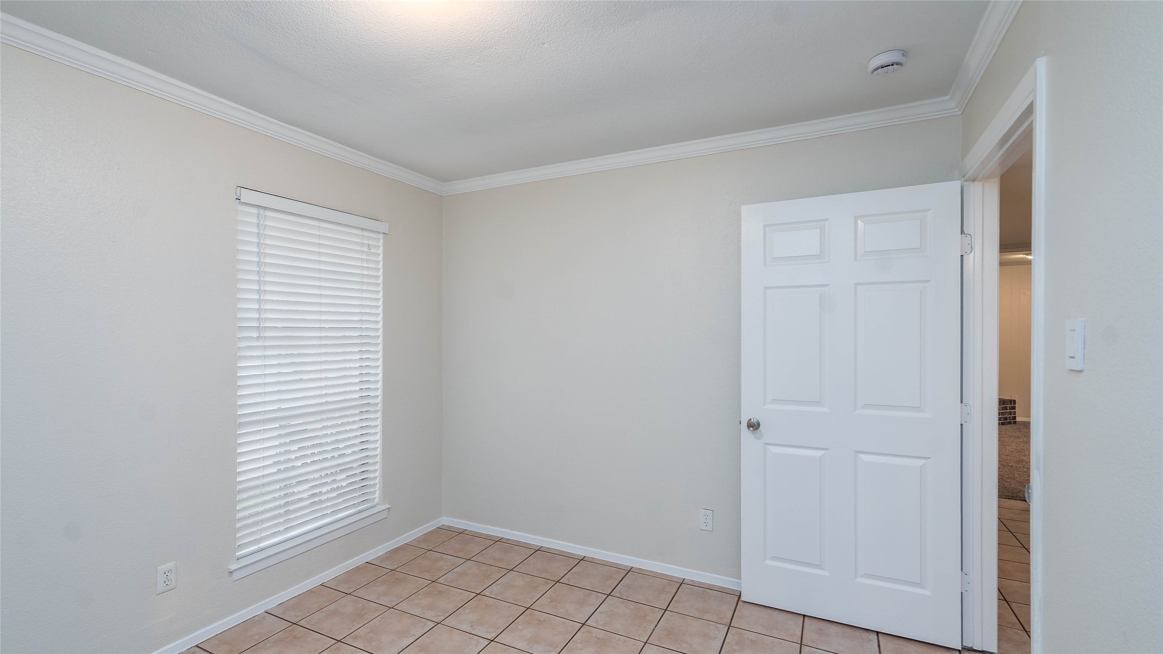 5621 Brent Drive Haltom City TX 76148