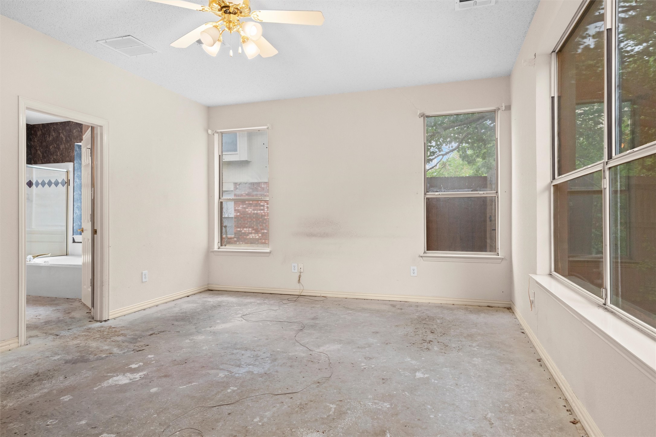 5724 Chelmsford Trail Arlington TX 76018