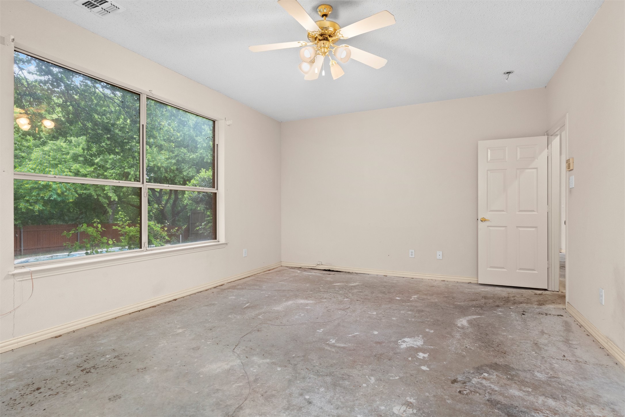 5724 Chelmsford Trail Arlington TX 76018
