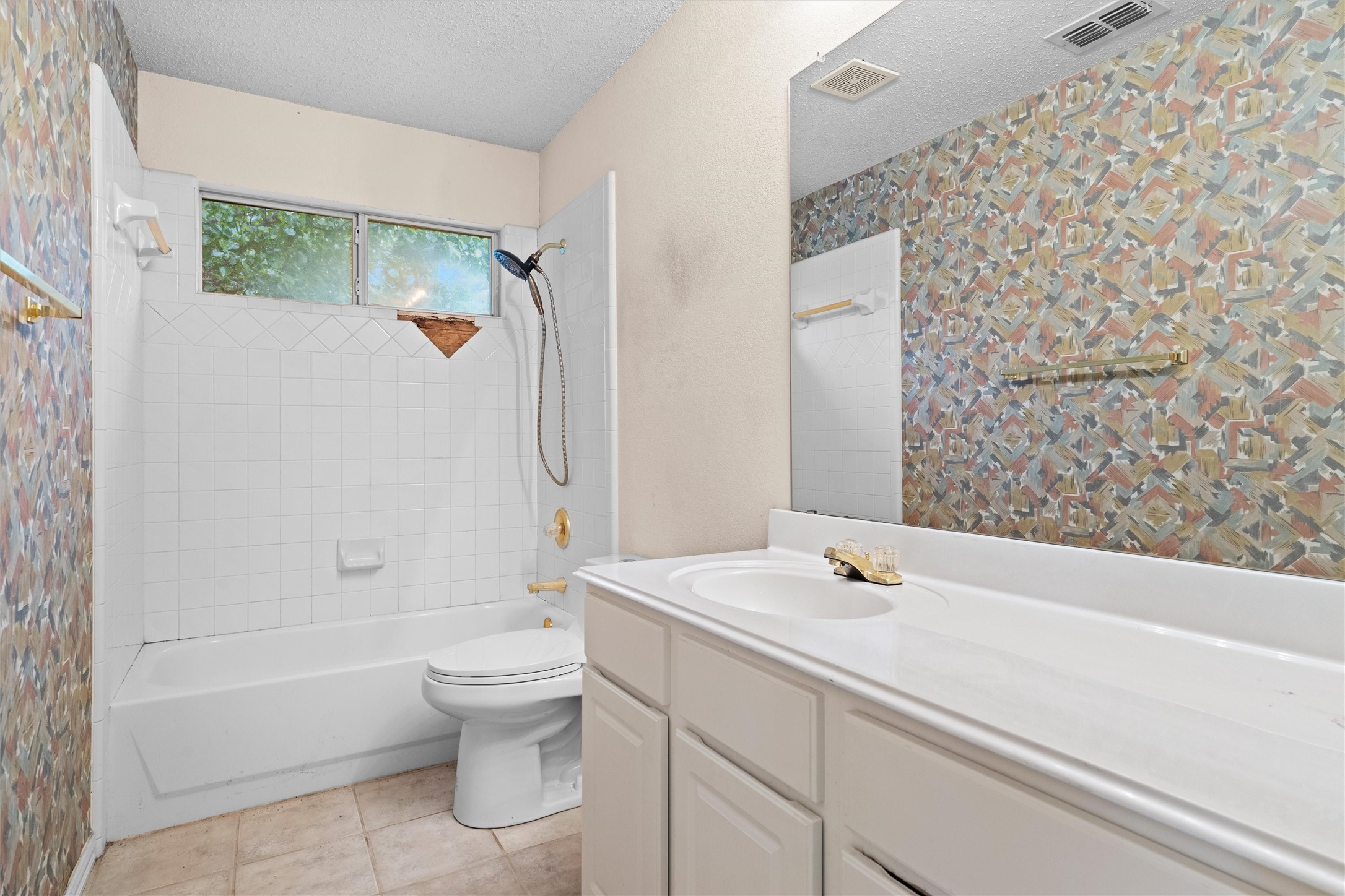 5724 Chelmsford Trail Arlington TX 76018