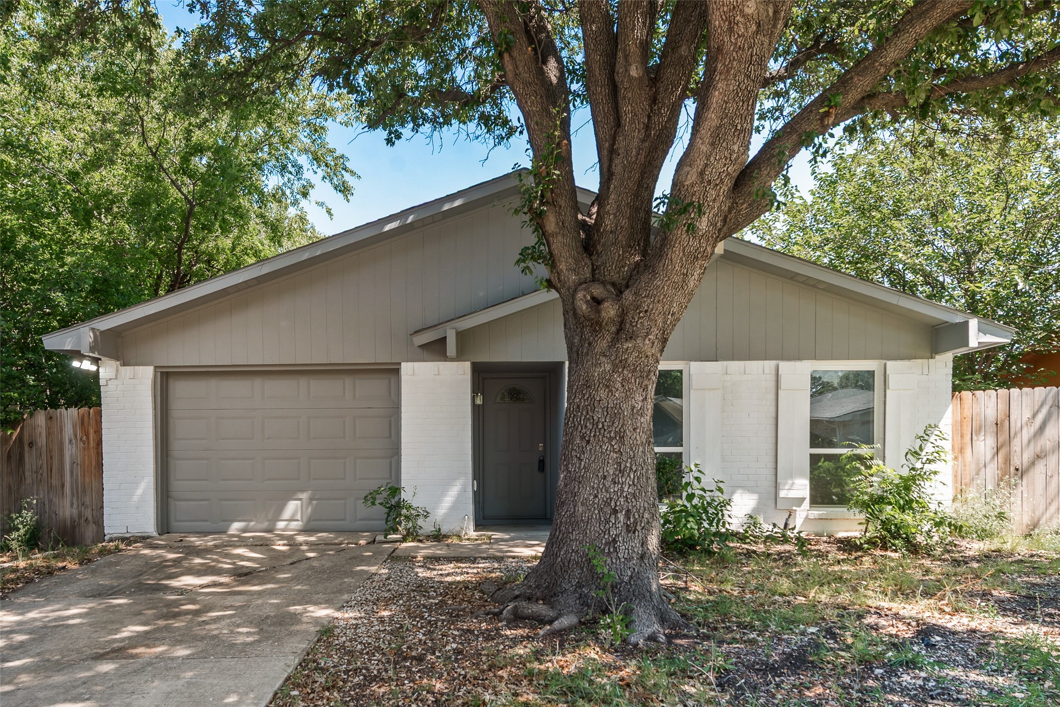 2103 Highbury Road Carrollton TX 75007