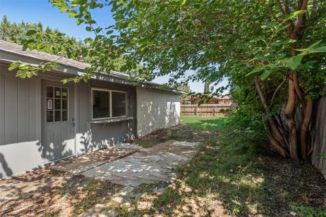 2103 Highbury Road Carrollton TX 75007